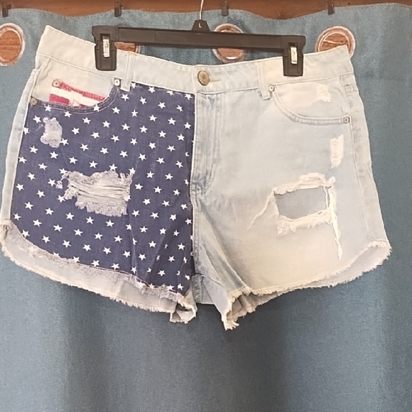 Celebrity Pink Pants - Celebrity Pink - Blue  Two-Tone Star Denim Shorts